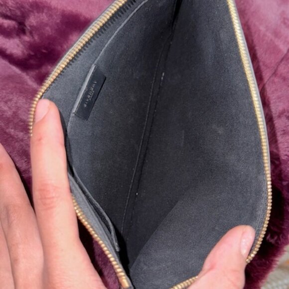 Givenchy Black Flowers Floral Print Pouch Clutch Excellent Condition Like New - Picture 7 of 9